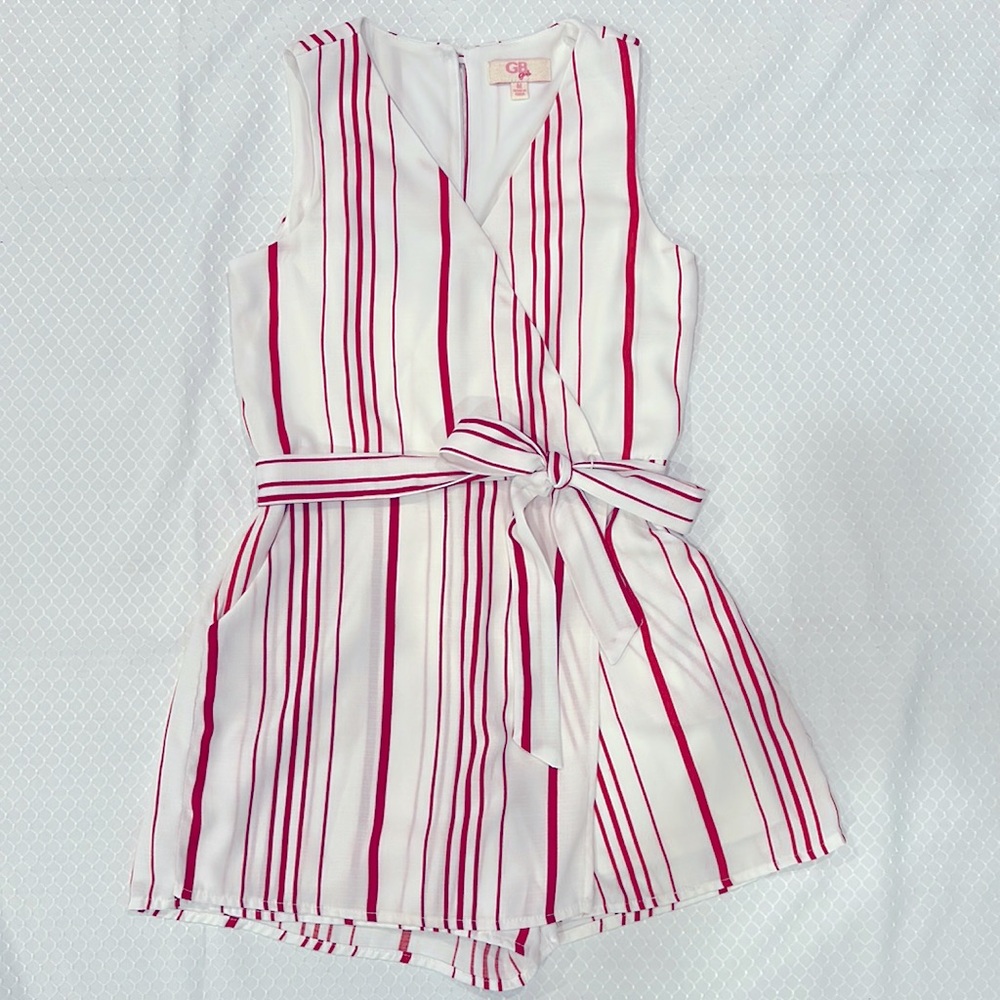Dillard’s GB Girls, Medium 8/10 Romper: shorts underneath looks like dress. EUC